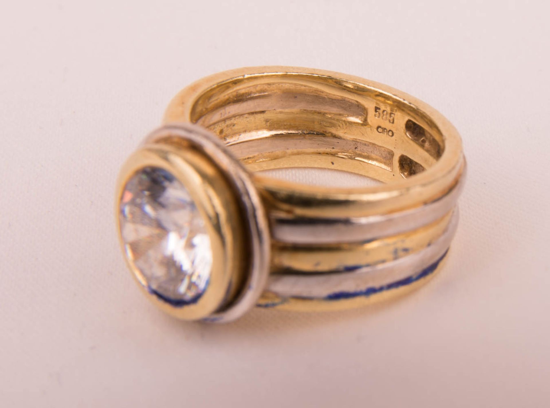 Wide ring with large stone, 585 white and yellow gold. - Image 6 of 6