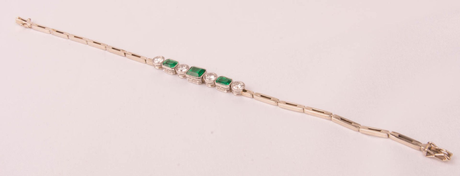 Bracelet with matching ring, emeralds and diamonds, 585/750 white gold. - Image 3 of 7