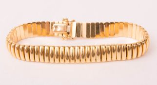 Bracelet in snake chain shape, 750 yellow gold.