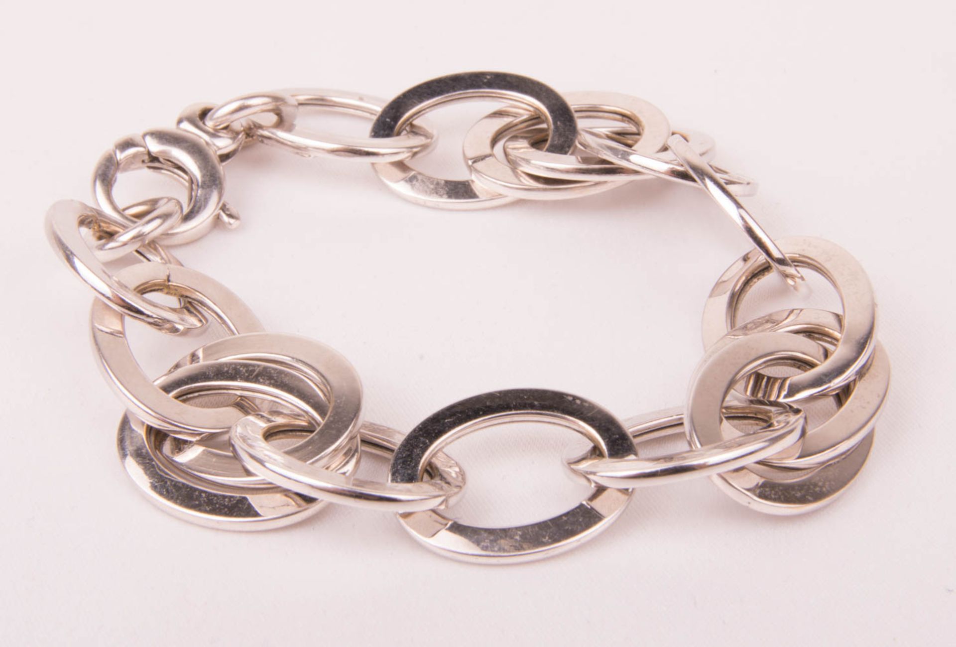 Wide bracelet, 750 white gold.