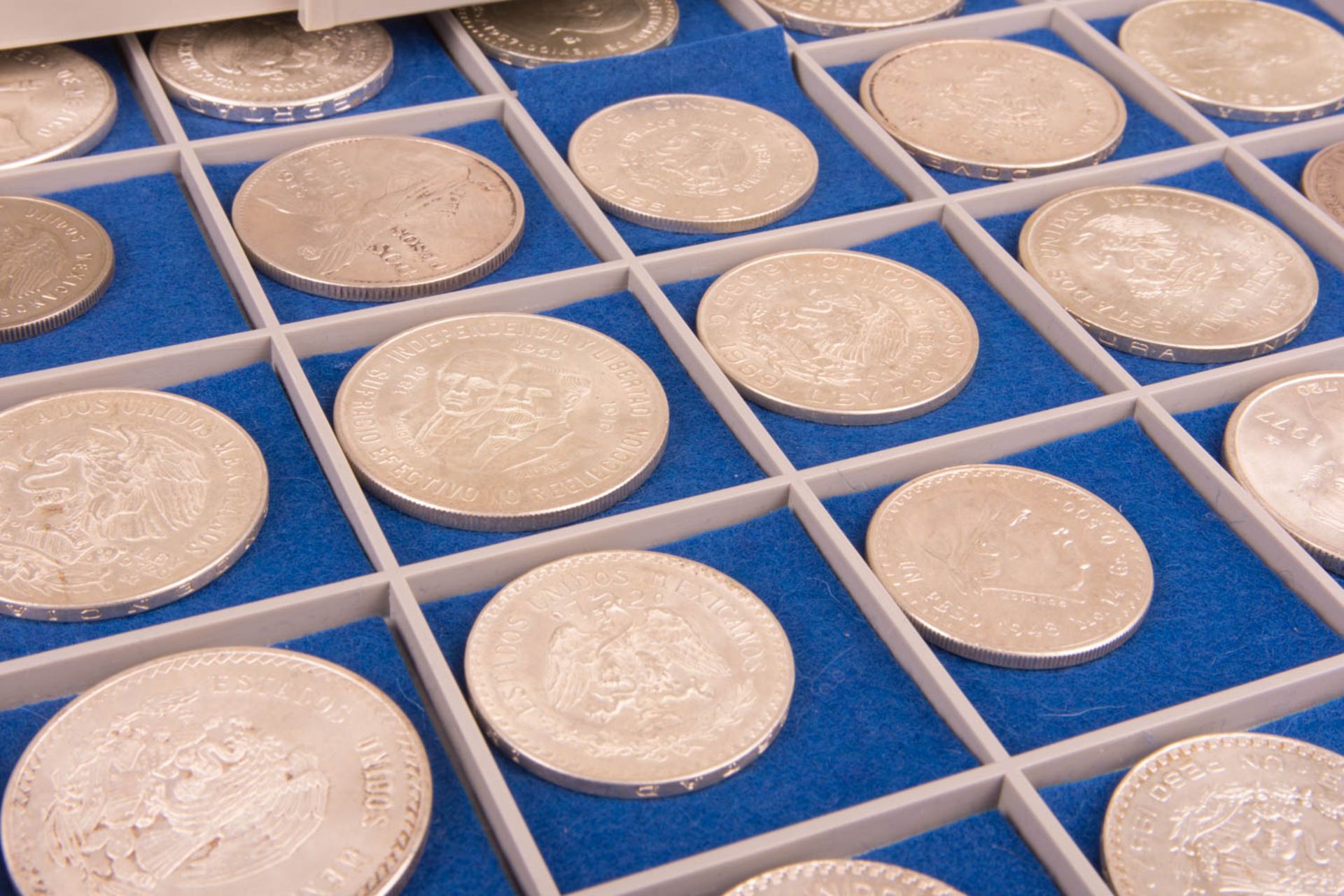 Large collection silver coins: Canada, Israel, etc. - Image 6 of 16