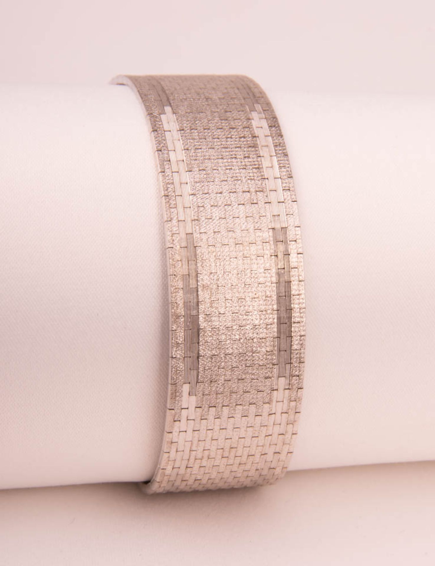 Wide 750 white gold bracelet.