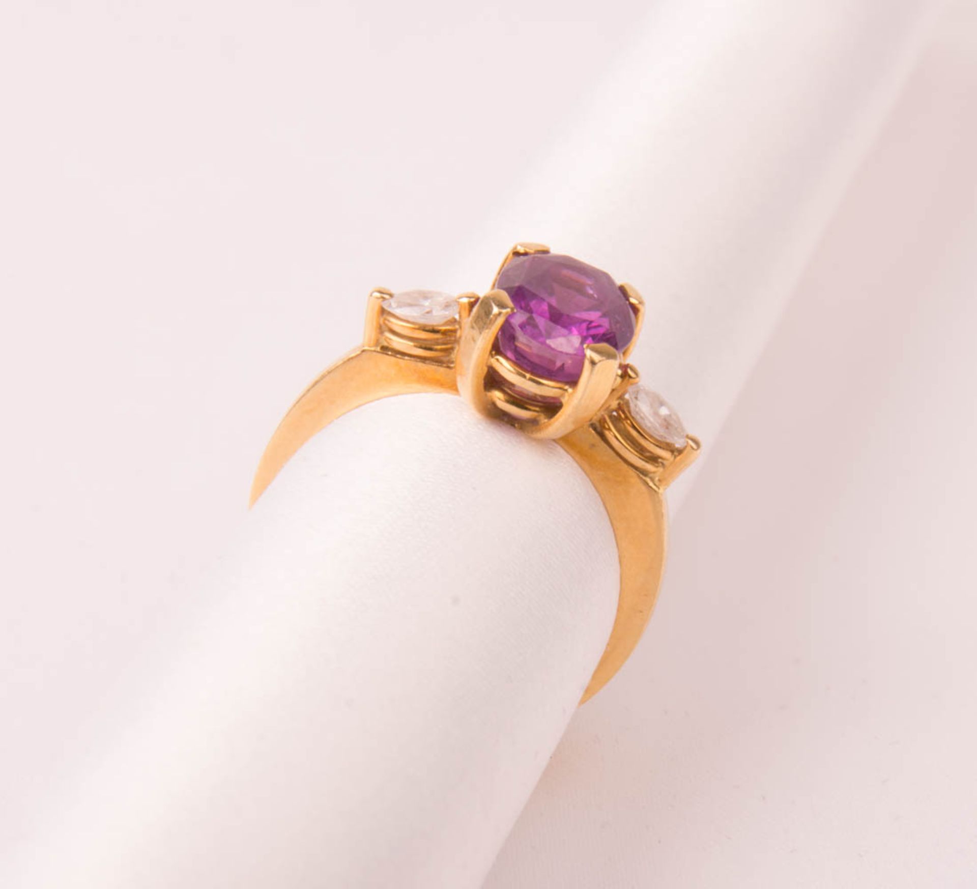 Fine ring with diamonds with large gemstone, 750 yellow gold. - Image 3 of 6