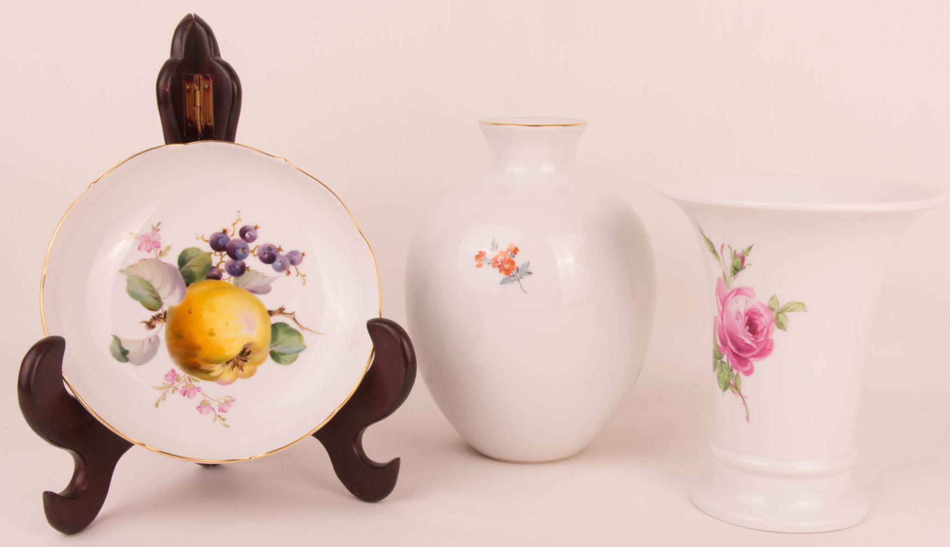 Meissen vases and small bowls, 20th c.