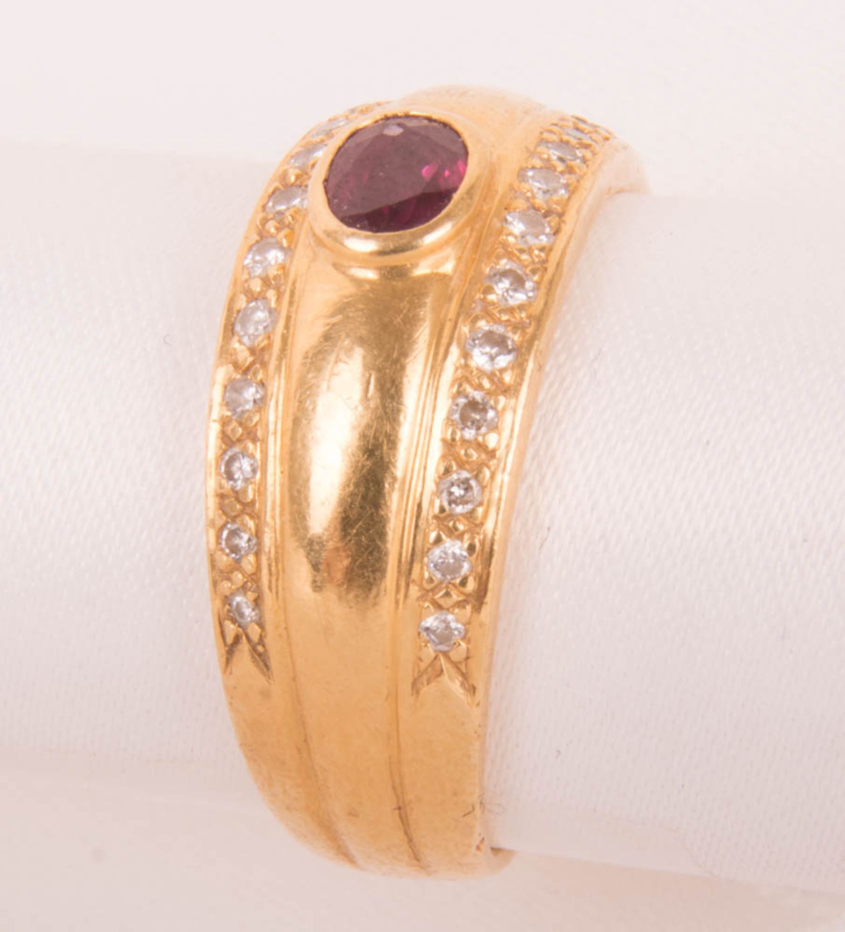 Beautiful ring with pink sapphire, 750 yellow gold. - Image 5 of 7