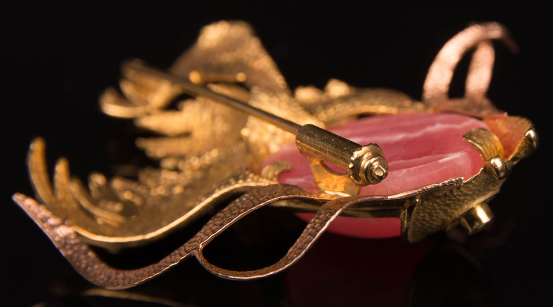 Fischbrosche mit rosa Edelstein, 585er Gelbgold. - Bild 7 aus 7