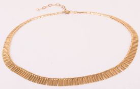 Kleines Collier, 333er Gelbgold.