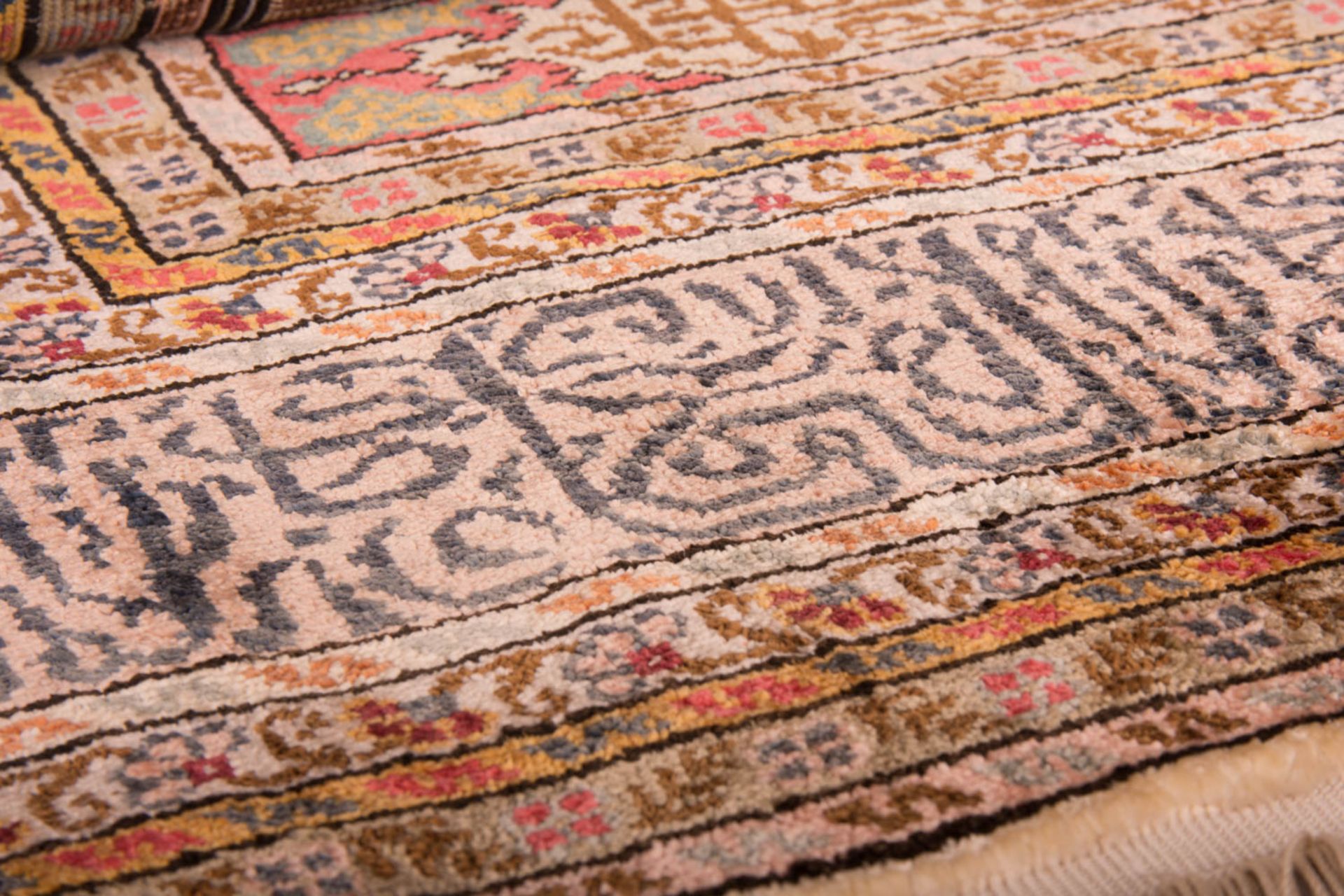 Fine Kayseri prayer rug, silk, Turkey, 20th c. - Image 3 of 5