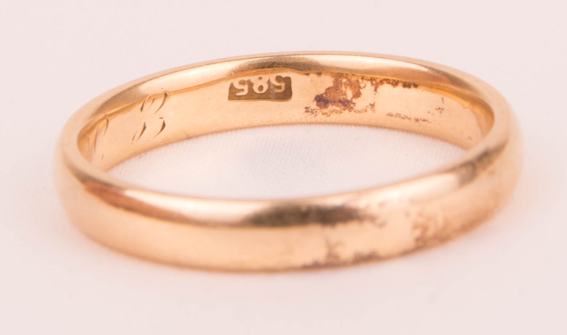 Three wedding rings with engraving, 585 yellow gold, 1st half 20th century. - Image 3 of 5