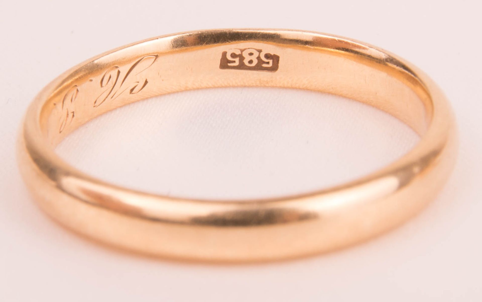 Three wedding rings with engraving, 585 yellow gold, 1st half 20th century. - Image 5 of 5