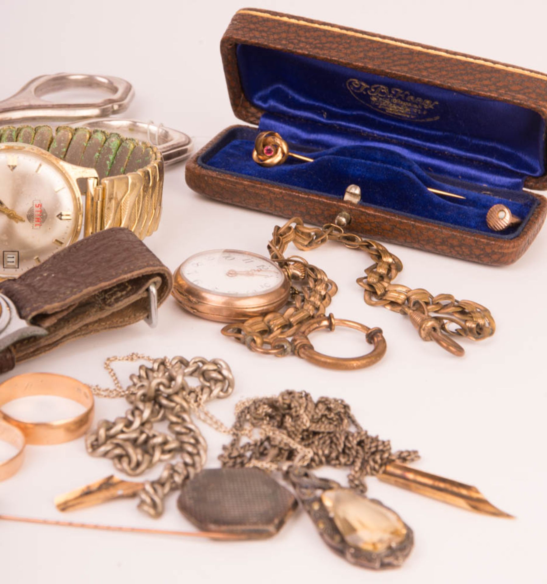 Gold / silver and costume jewelry assortment. - Image 2 of 5