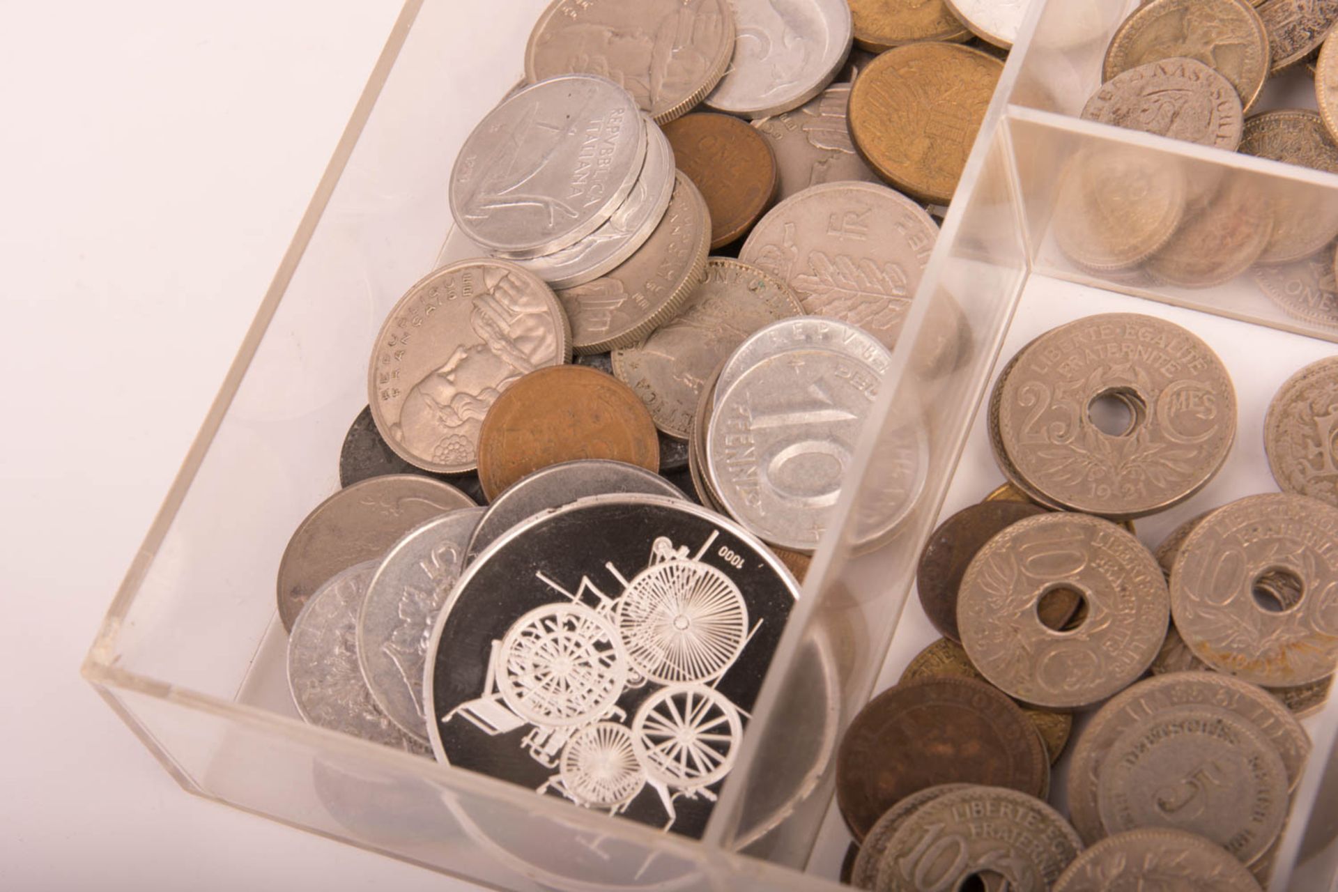 Coin collection international with silver. - Image 3 of 7