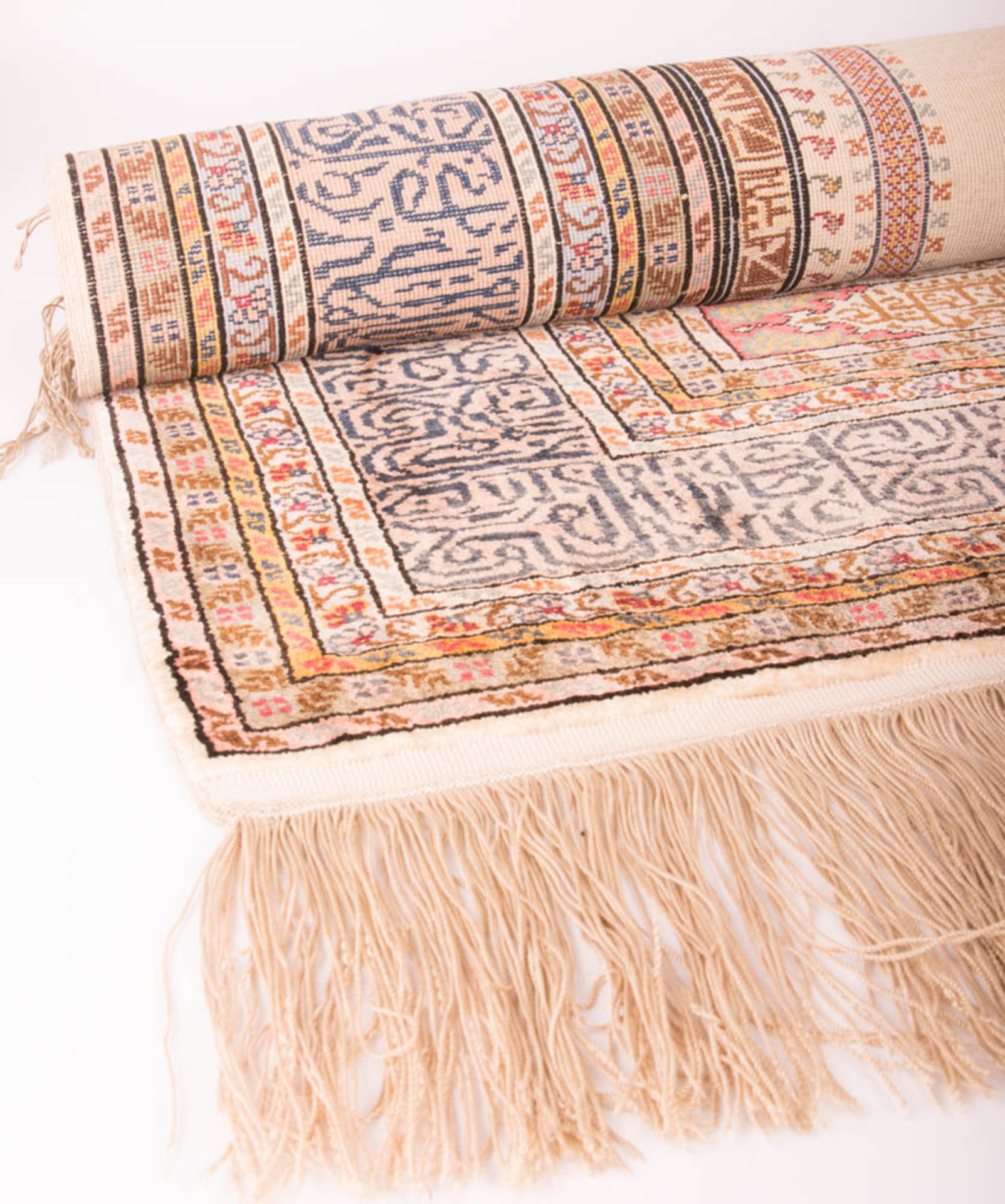 Fine Kayseri prayer rug, silk, Turkey, 20th c.