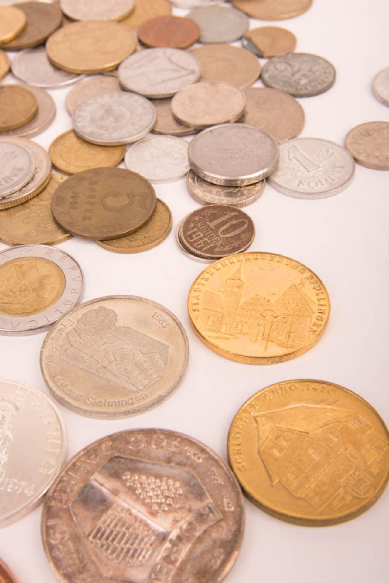 Convolute coins international. - Image 7 of 7