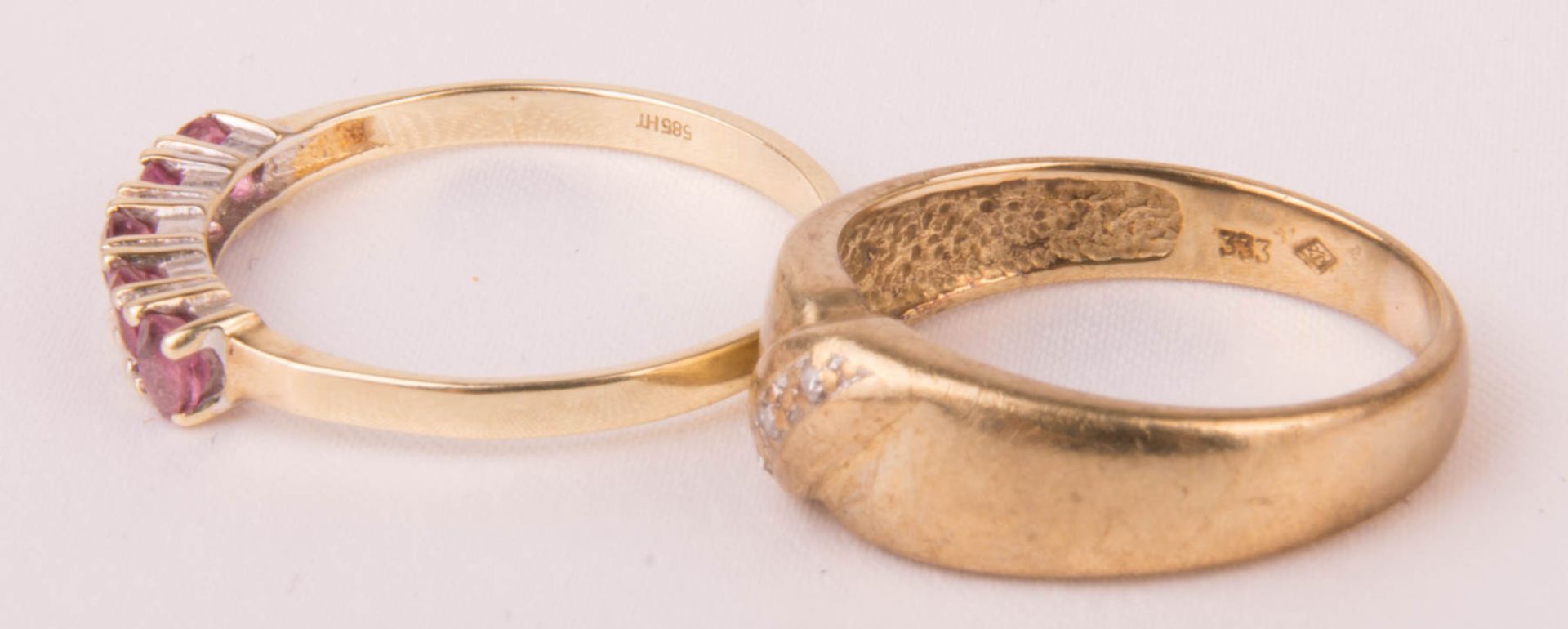 Set of four rings, 333/585 yellow gold. - Image 4 of 4