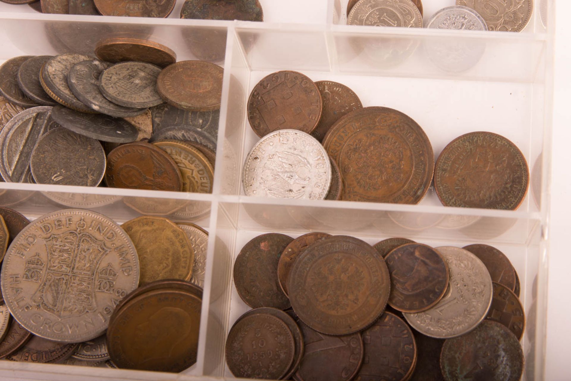 Coin collection international with silver. - Image 5 of 7