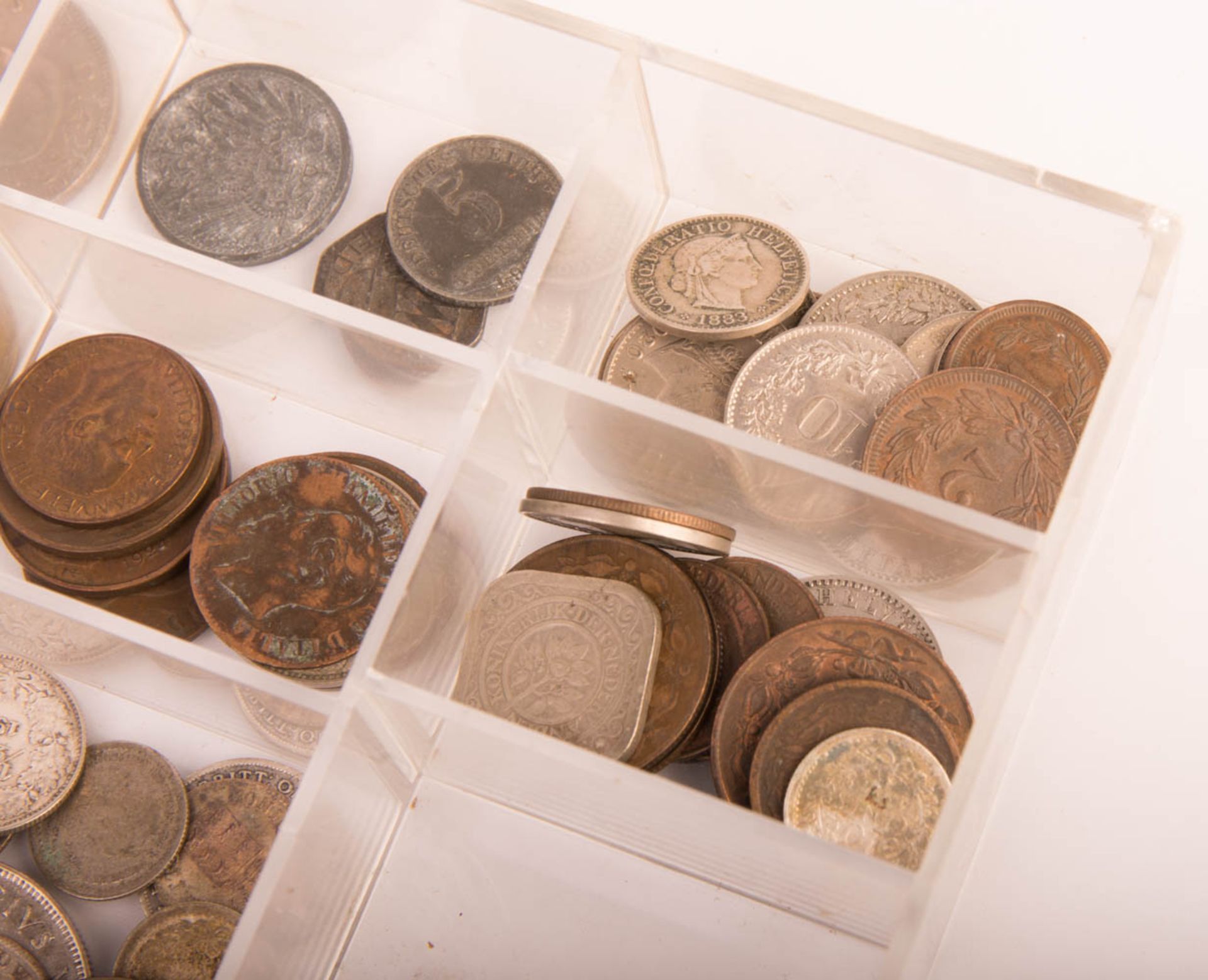 Coin collection international with silver. - Image 7 of 7