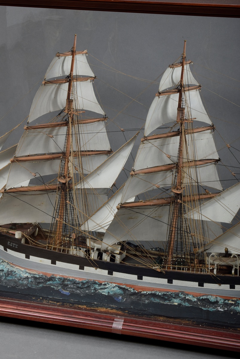 Diorama of the barque "Este" RJKP of shipowner F.C. Bramslöw in Hamburg, 1906, in decorative glass  - Image 5 of 8