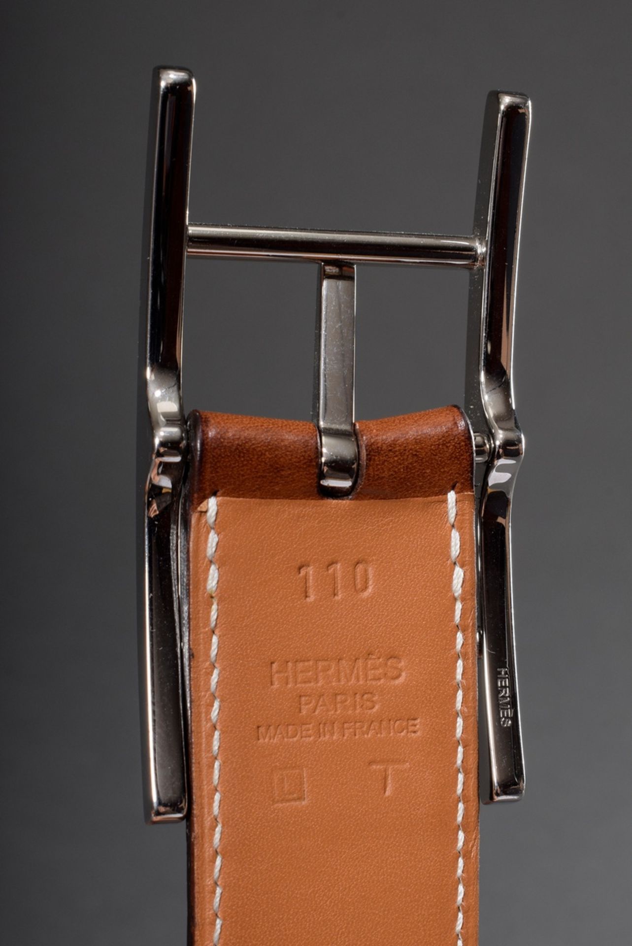 Hermès Gürtel "Quentin", hellbraunes/cognacfarbenes Kalbsleder, L. 110cm, in Original Stoffbeutel u - Bild 3 aus 4