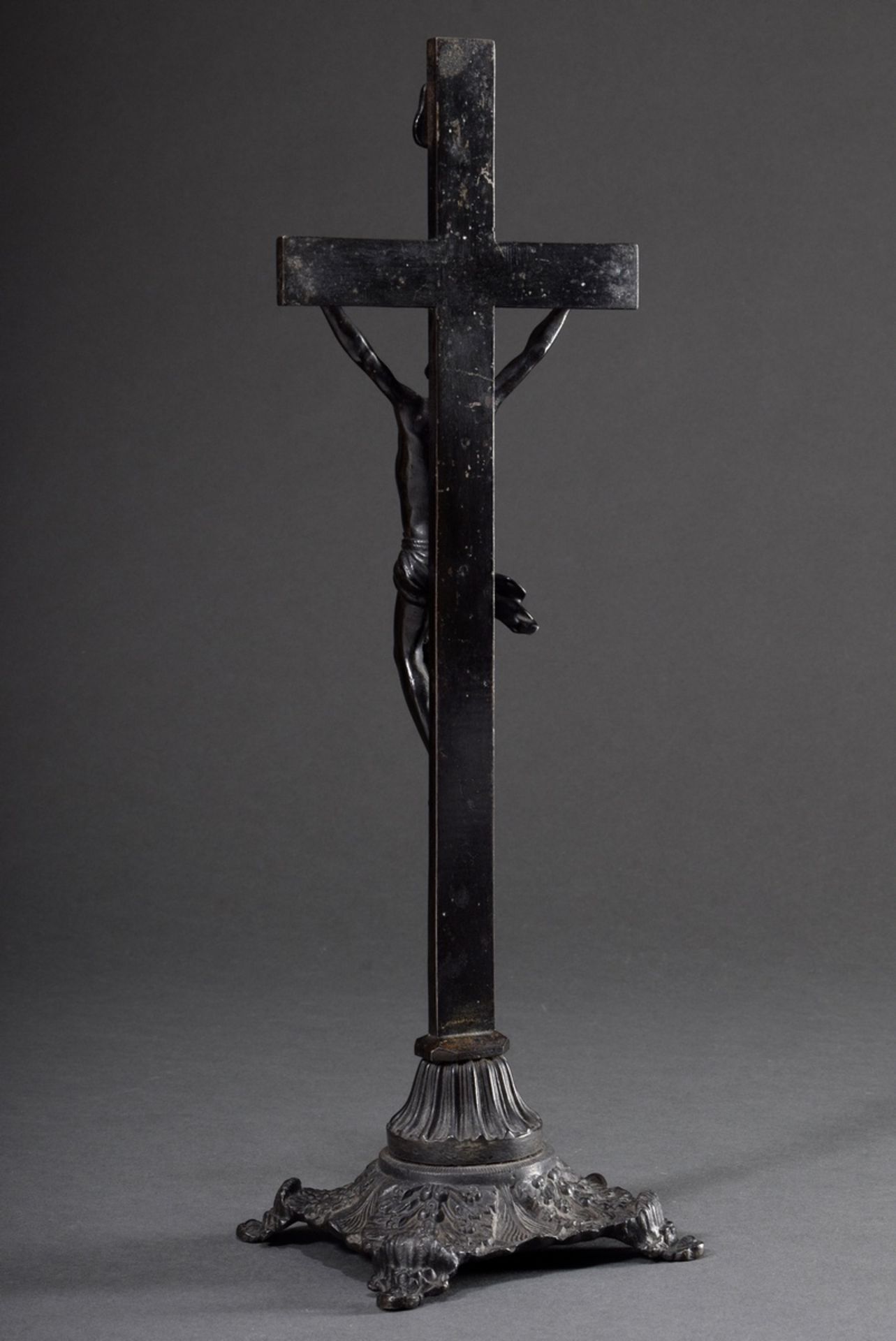 Berlin iron crucifix with "Corpus Christi" (four-nail type) and vegetal designed base, rare design  - Image 4 of 4