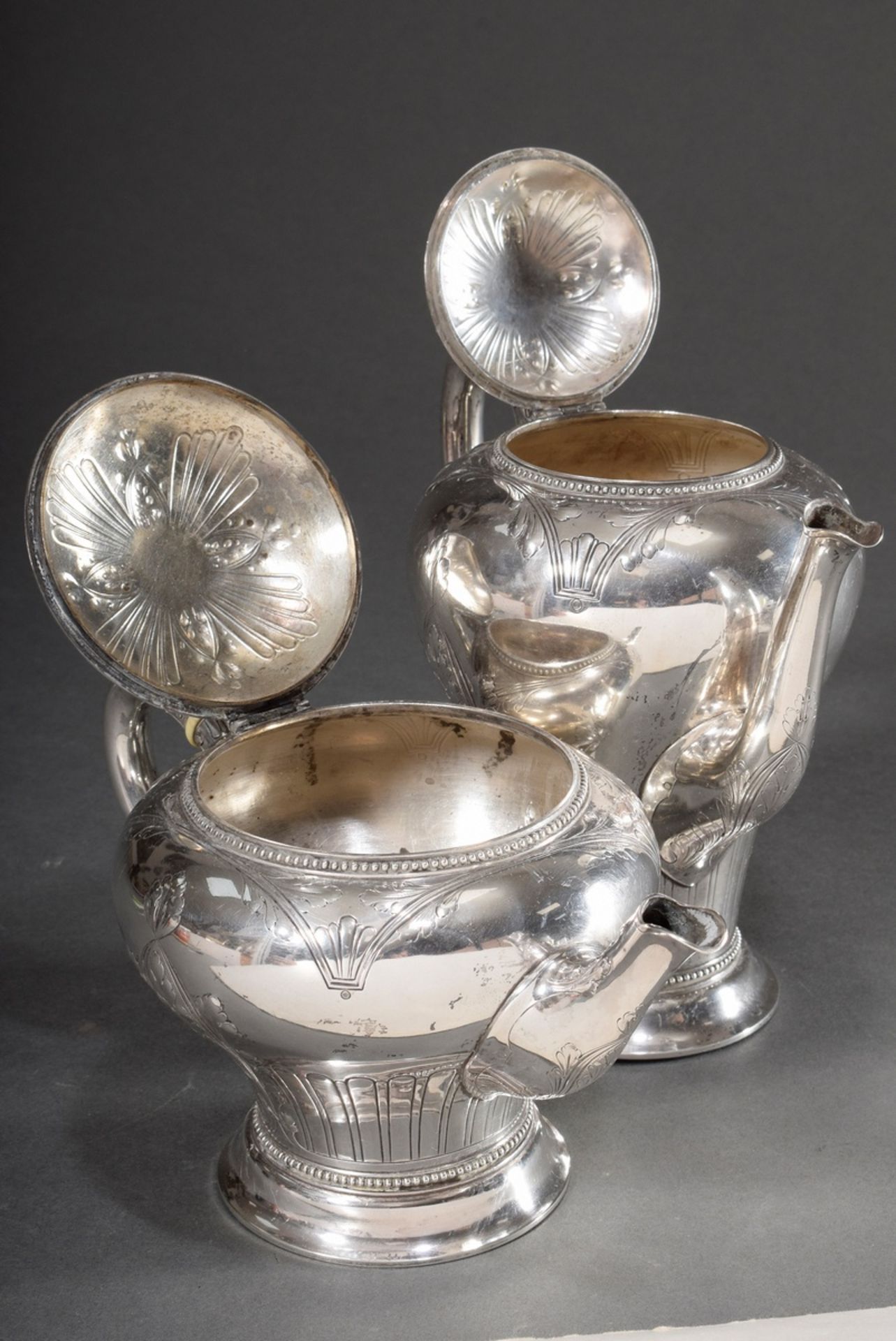 2 Various Art Nouveau coffee and tea pots with engraved and reliefed ornamental decoration and bead - Image 4 of 9