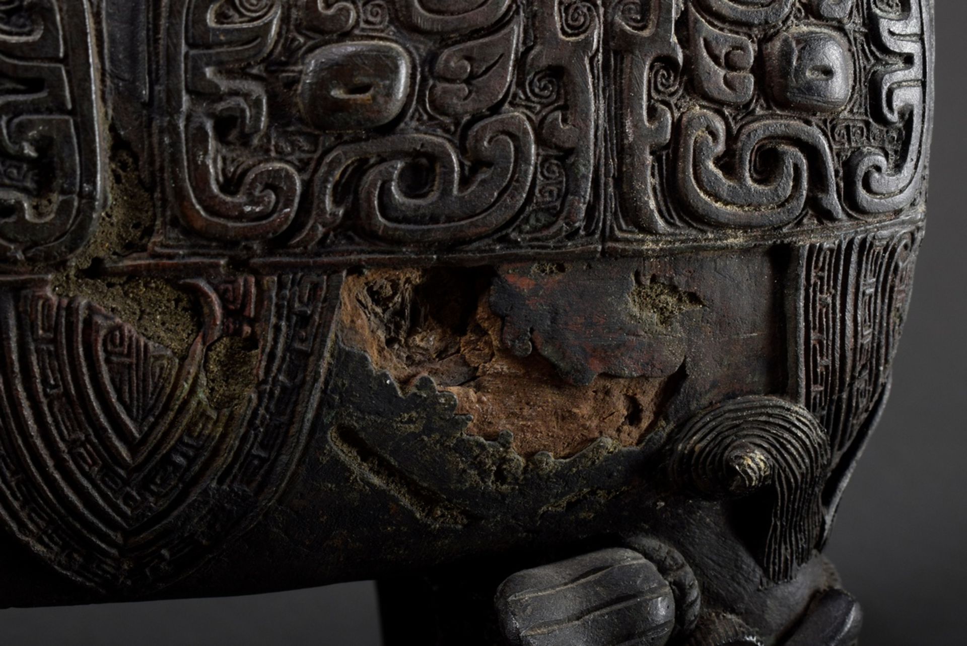 Large angular bronze lidded koro with archaic reliefs paw feet and fo-lion knob, China Qing period, - Image 3 of 13