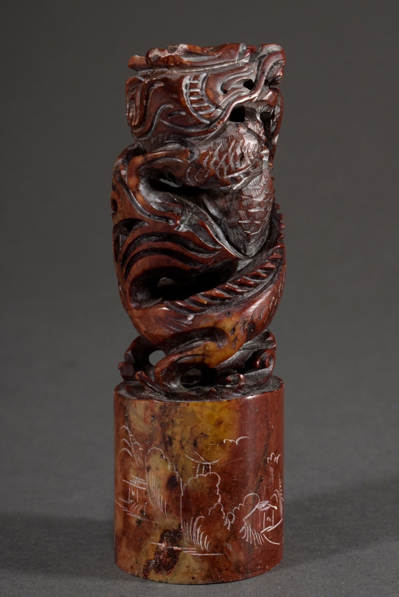Red soapstone seal with plastic handle "dragon couple" and engraved landscape decoration as well as - Image 3 of 5