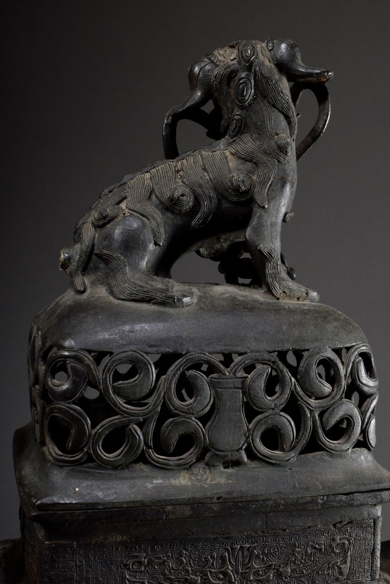 Large angular bronze lidded koro with archaic reliefs paw feet and fo-lion knob, China Qing period, - Image 5 of 13