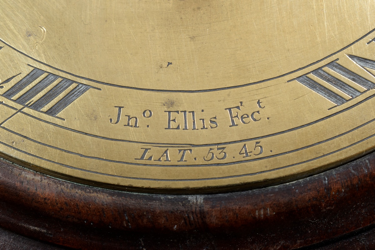 Horizontal sundial with engraved Roman numerals, signed. "Jn. Ellis Fec. Lat. 53.45.", 18th c., bra - Image 2 of 3