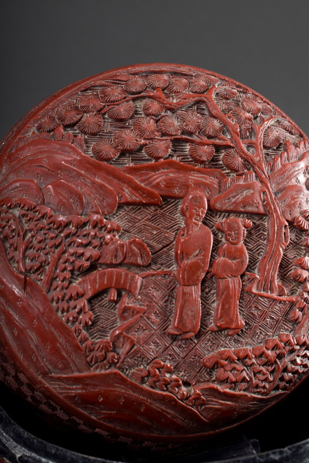 2 Various round and fan-shaped boxes "Garden Scenes" in carved lacquer Art, China c. 1900, h. 7cm,  - Image 2 of 9