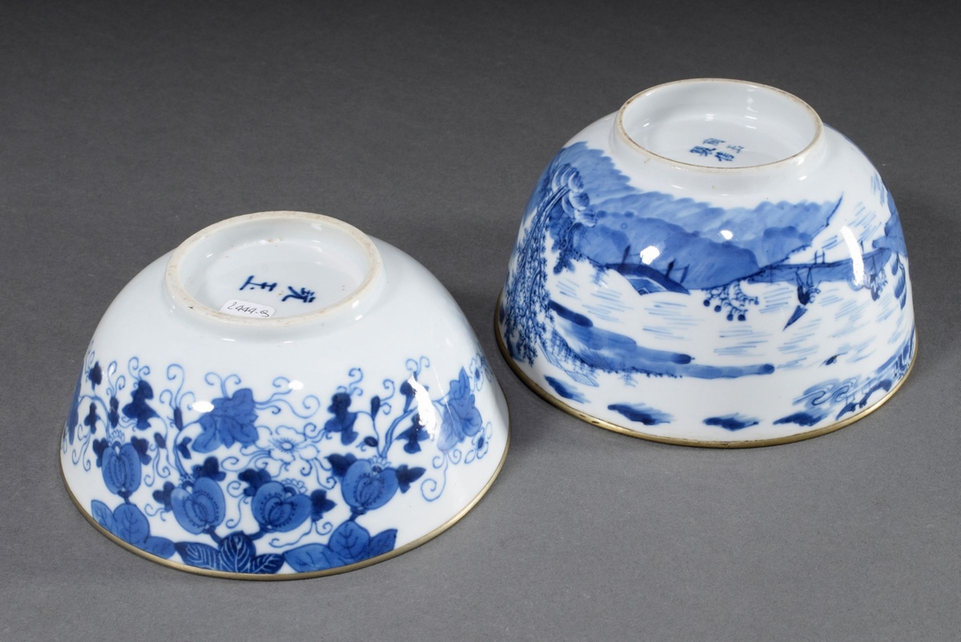 2 Various Bleu-de-Hue bowls with blue painting decorations and metal rims "Rider in landscape" (h.  - Image 3 of 8
