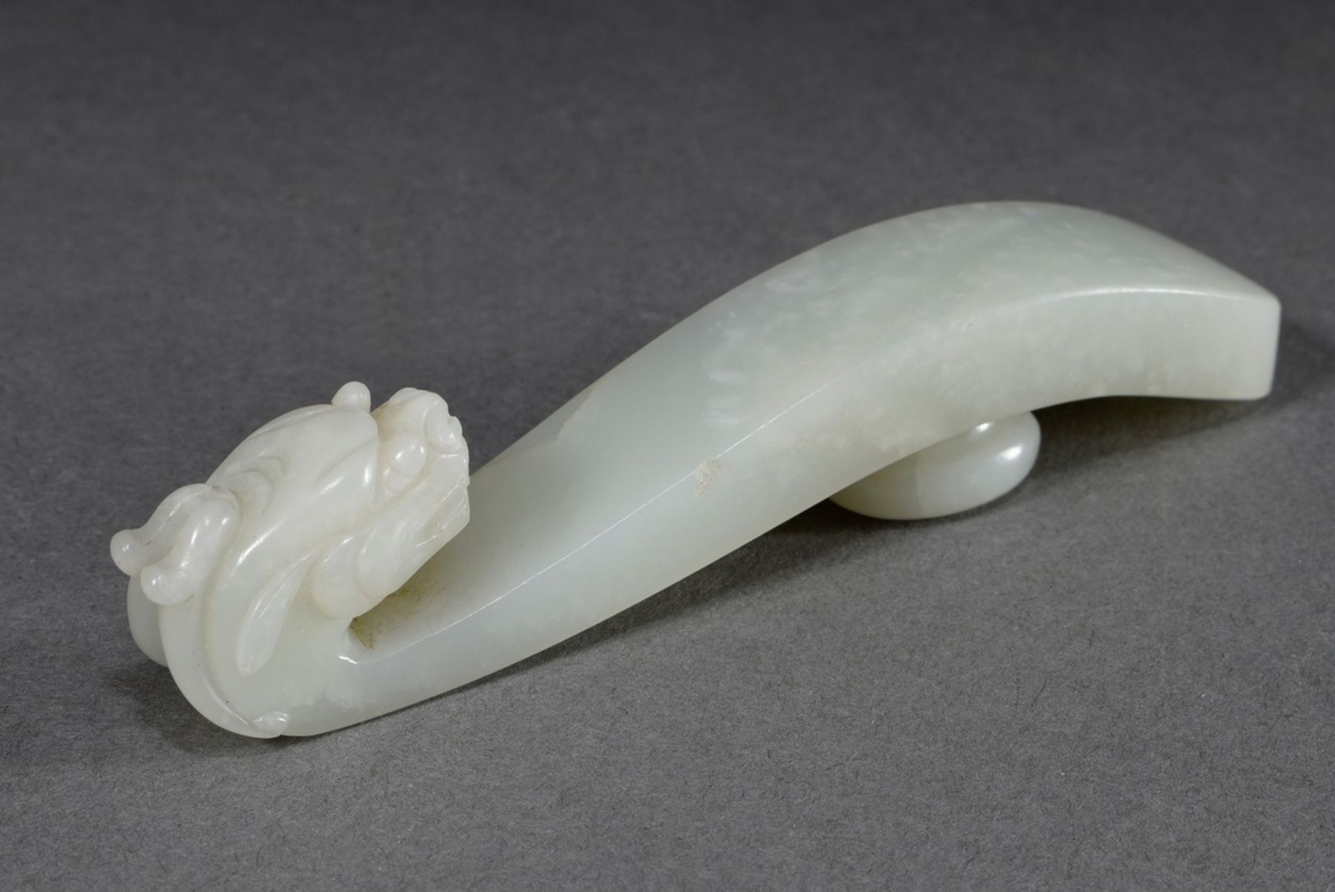 Carved jade belt buckle "Dragon", China, 2x11,5cm, min. bumped - Image 3 of 3