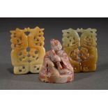 3 Diverse chinesische Speckstein- und Jadeschnitzereien „Sitzender Mann“ und „Ornamente“, Qing Dyna