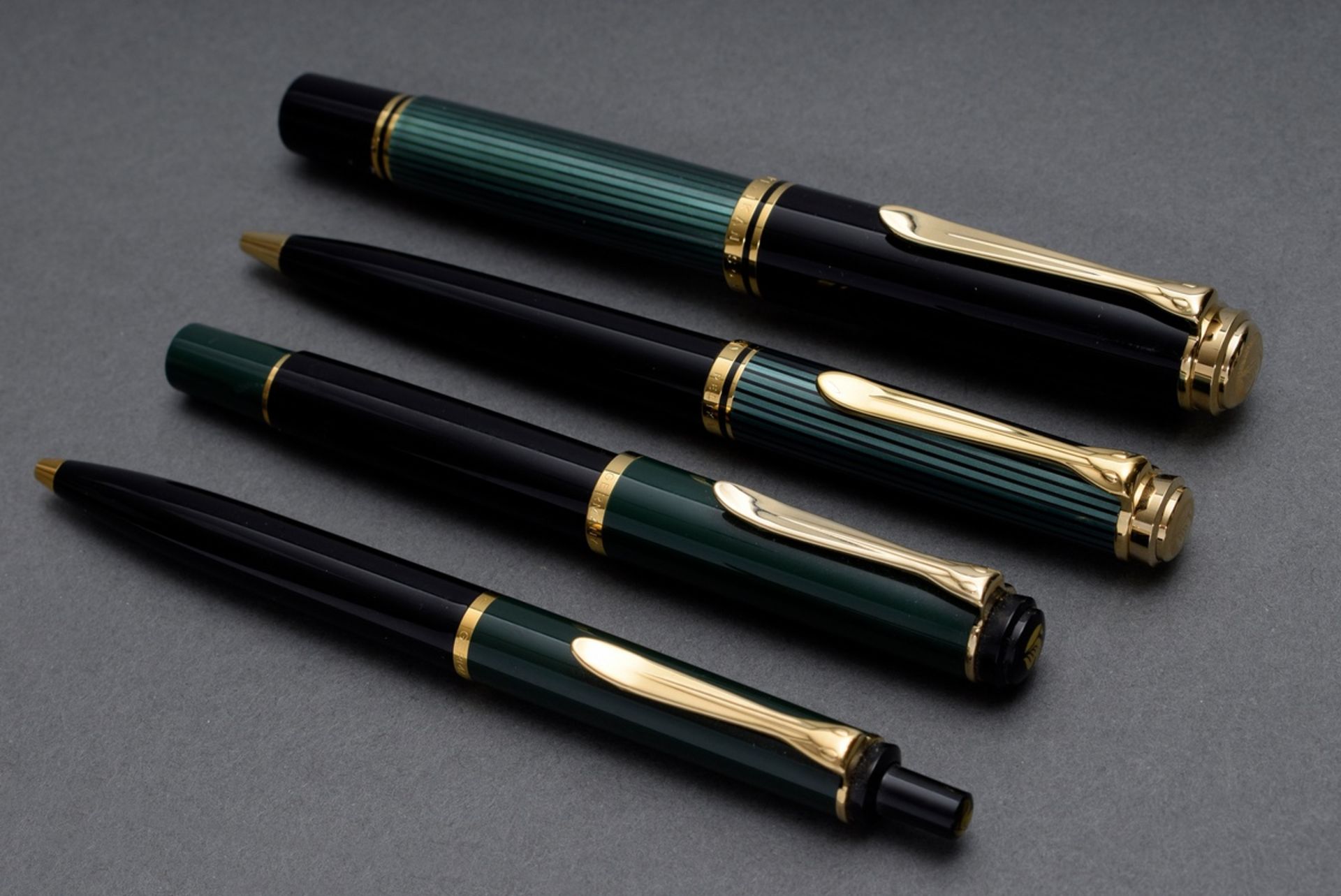 4 Diverse grüne Pelikan Schreibgeräte: 2 Füllfederhalter „Souverän“ mit GG/WG 585/750 Feder und 2 K - Bild 4 aus 6