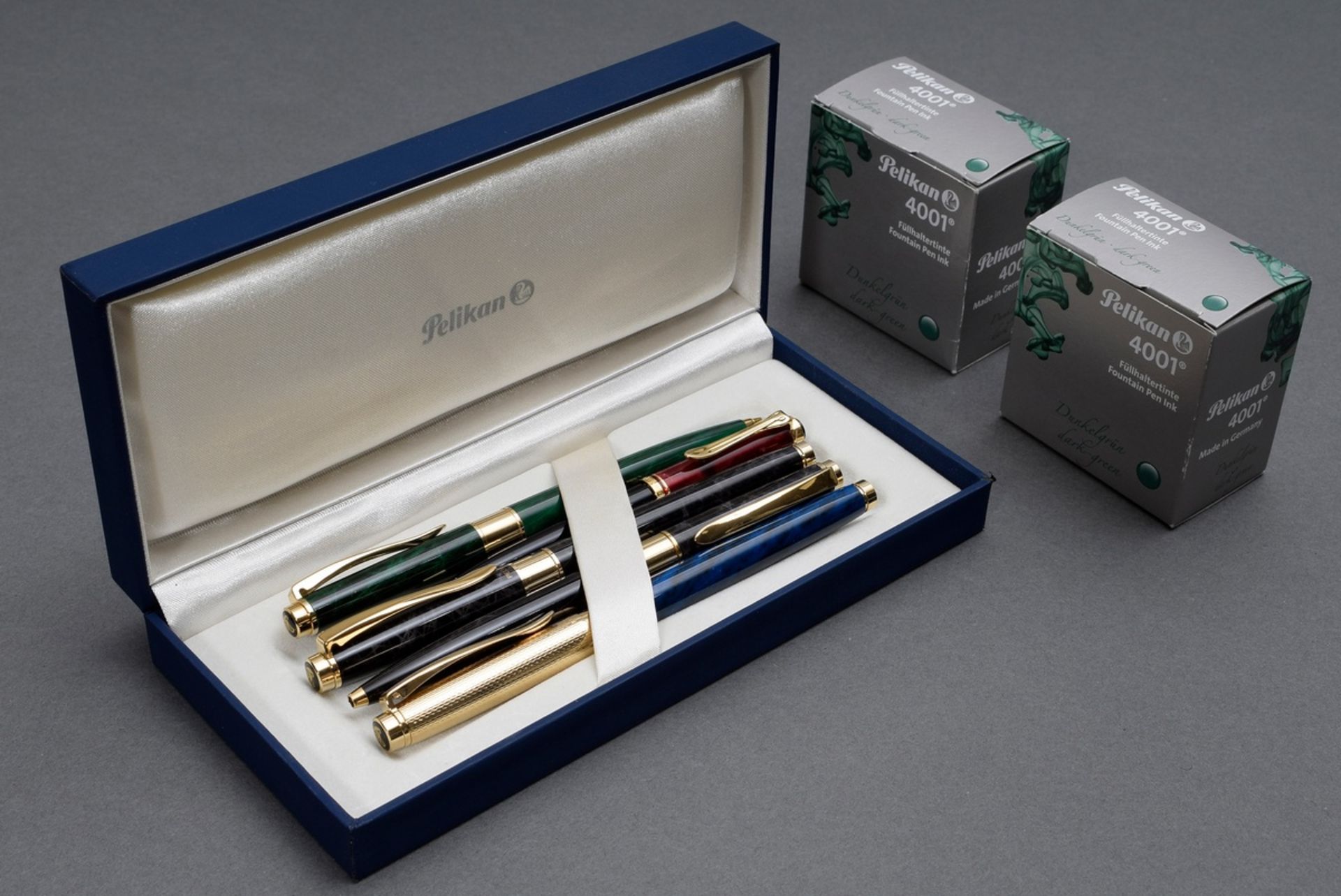 5 Diverse Pelikan Schreibgeräte „Celebry“: 2 Füllfederhalter, 2 Kugelschreiber und 1 Druckbleistift