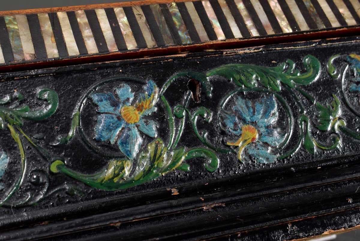 Angular Historism wooden casket with floral frieze, inlaid mother-of-pearl stripes as well as flora - Image 6 of 7