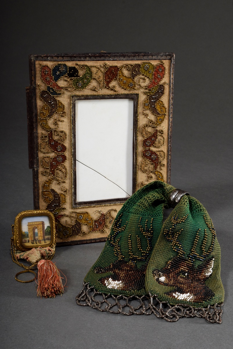 3 Various Biedermeier objects, among others with pearl embroidery: money cat "Stags", frame "Orname