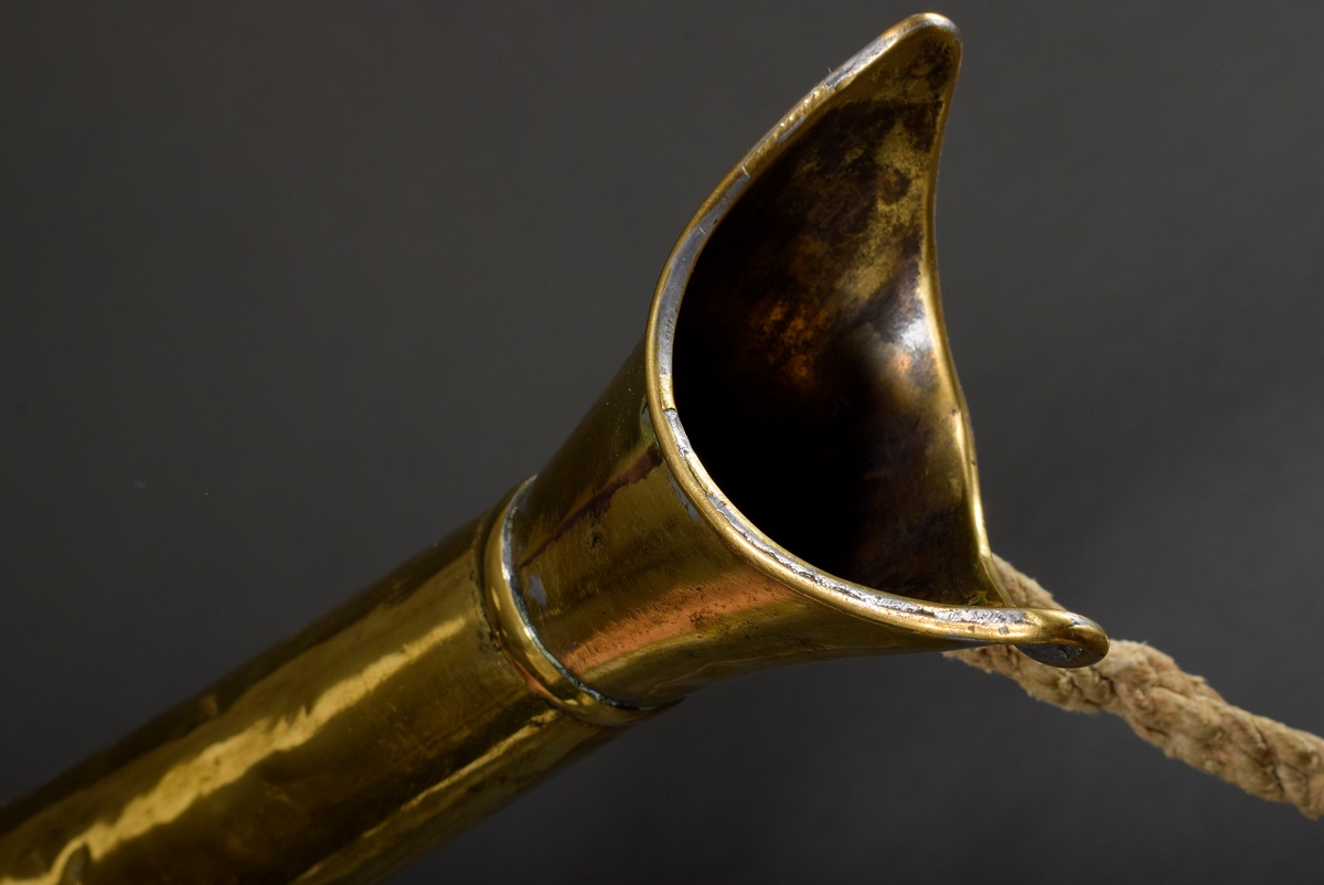 Megaphone and bugle around 1900, copper, brass plated, l. 35,5/37,5cm, signs of age and use, coll.  - Image 3 of 3