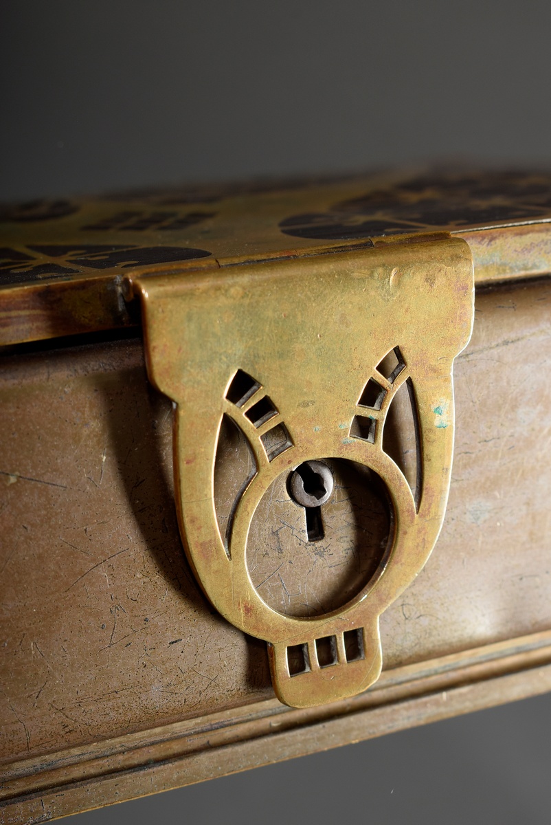 Art Nouveau box with ornamental brass decoration over precious wood, inside grey plush, Erhard & Sö - Image 4 of 6