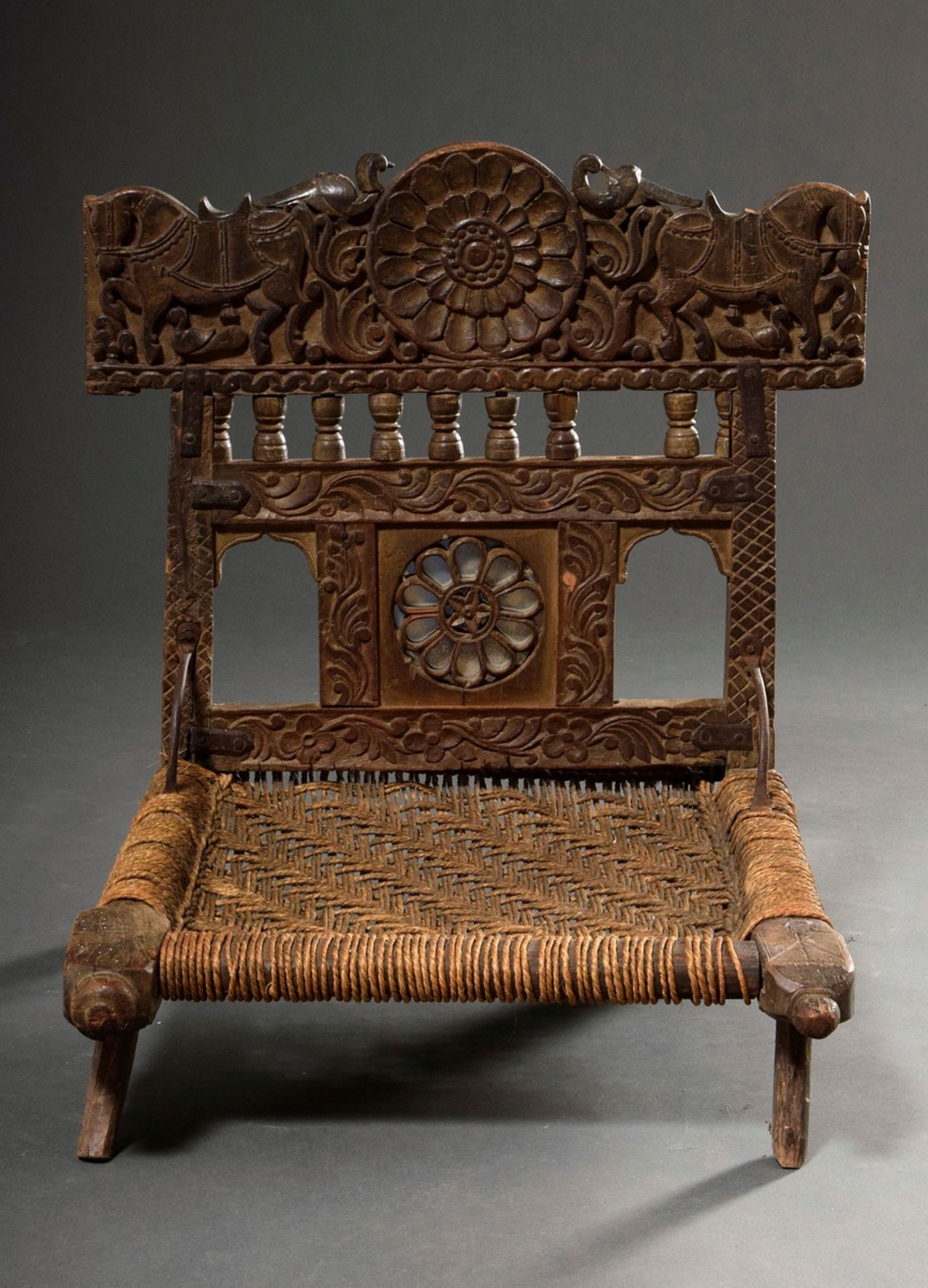 Indian wedding chair with richly carved frame "horses, peacocks and rosettes", around 1900, wood wi - Image 3 of 6
