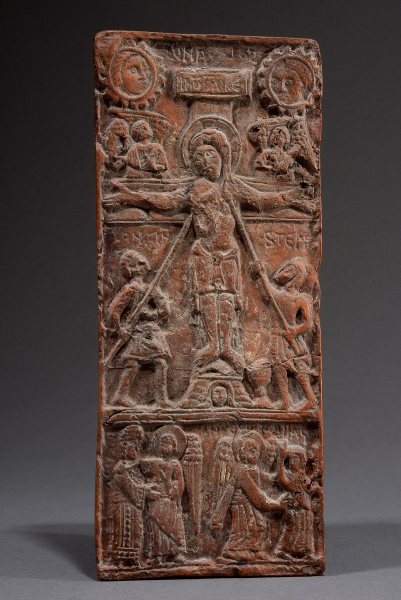 Early terracotta relief "Crucifixion scene", 22x9,5cm, slight signs of age, form. coll. Walter Vonf