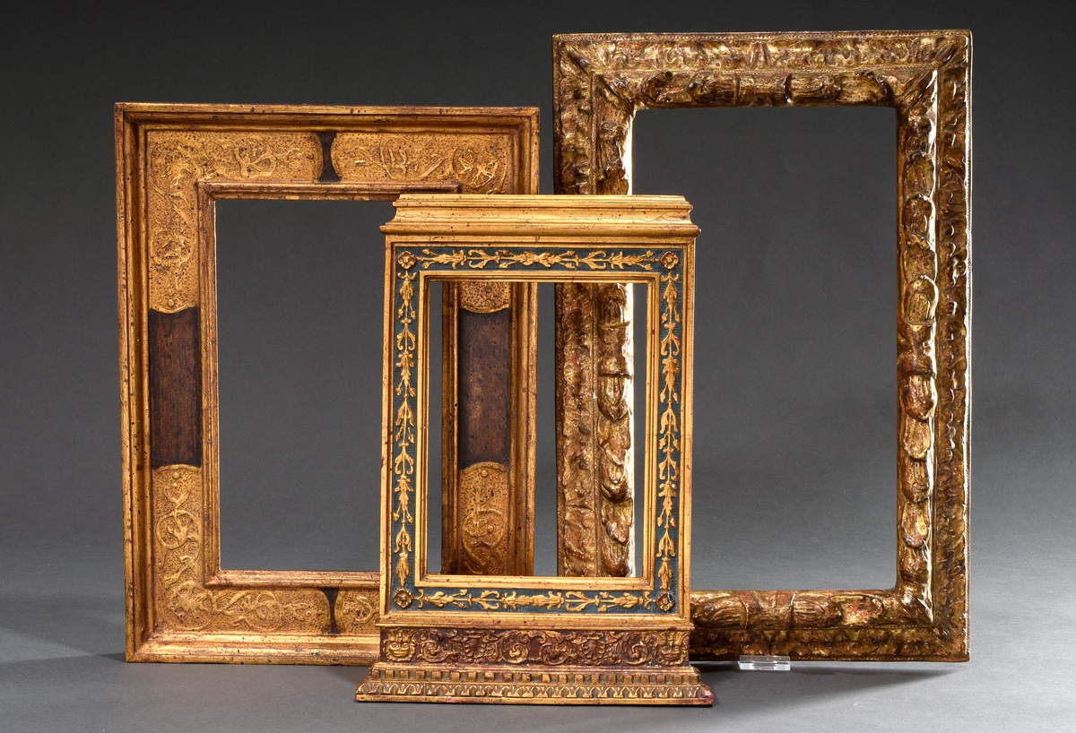 3 Various gilt frames in the old style with different vegetal and ornamental designs, FM 22,5x40,3/