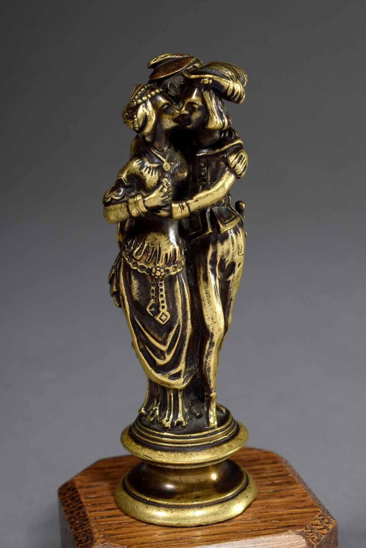 Petschaft with figural handle "Allegory of Love and Jealousy" in medieval façon, brass on wooden ba - Image 2 of 4