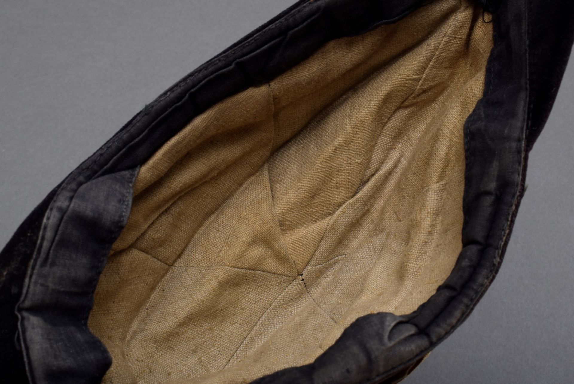 2 Various parts: Admiral's two-pointed hat (l. 47cm), and 2 badges "Imperial Navy" mounted on cloth - Image 5 of 6