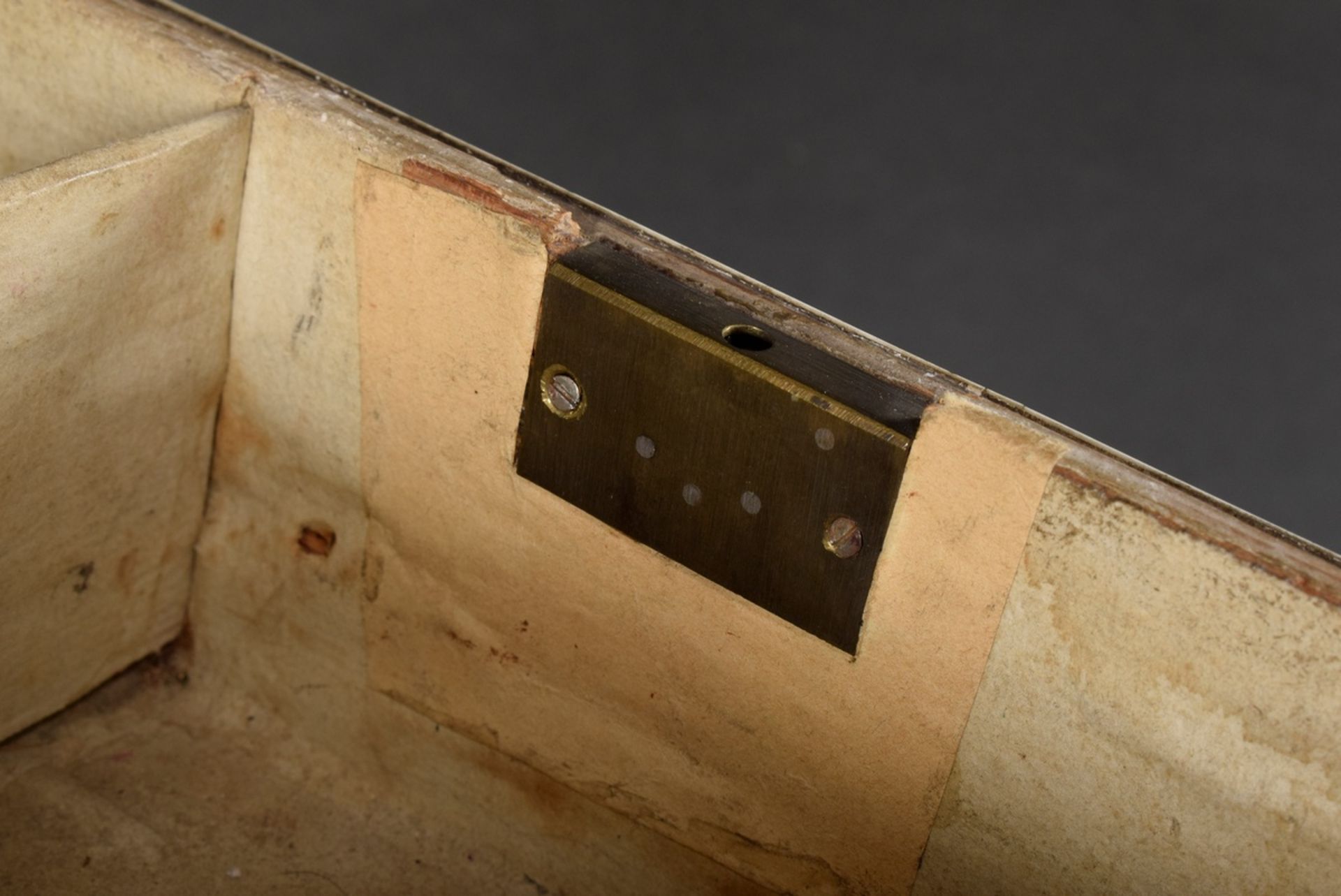 Fine sawn Arkhangelsk casket with stepped hinged lid and rectangular body on feet, on the front sid - Image 8 of 8