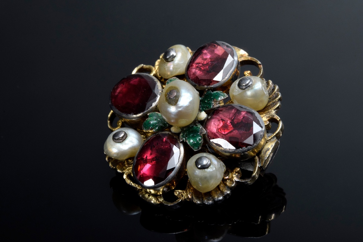 Baroque buttonpin with faceted red foiled rock crystals, small natural baroque beads and enamel, br