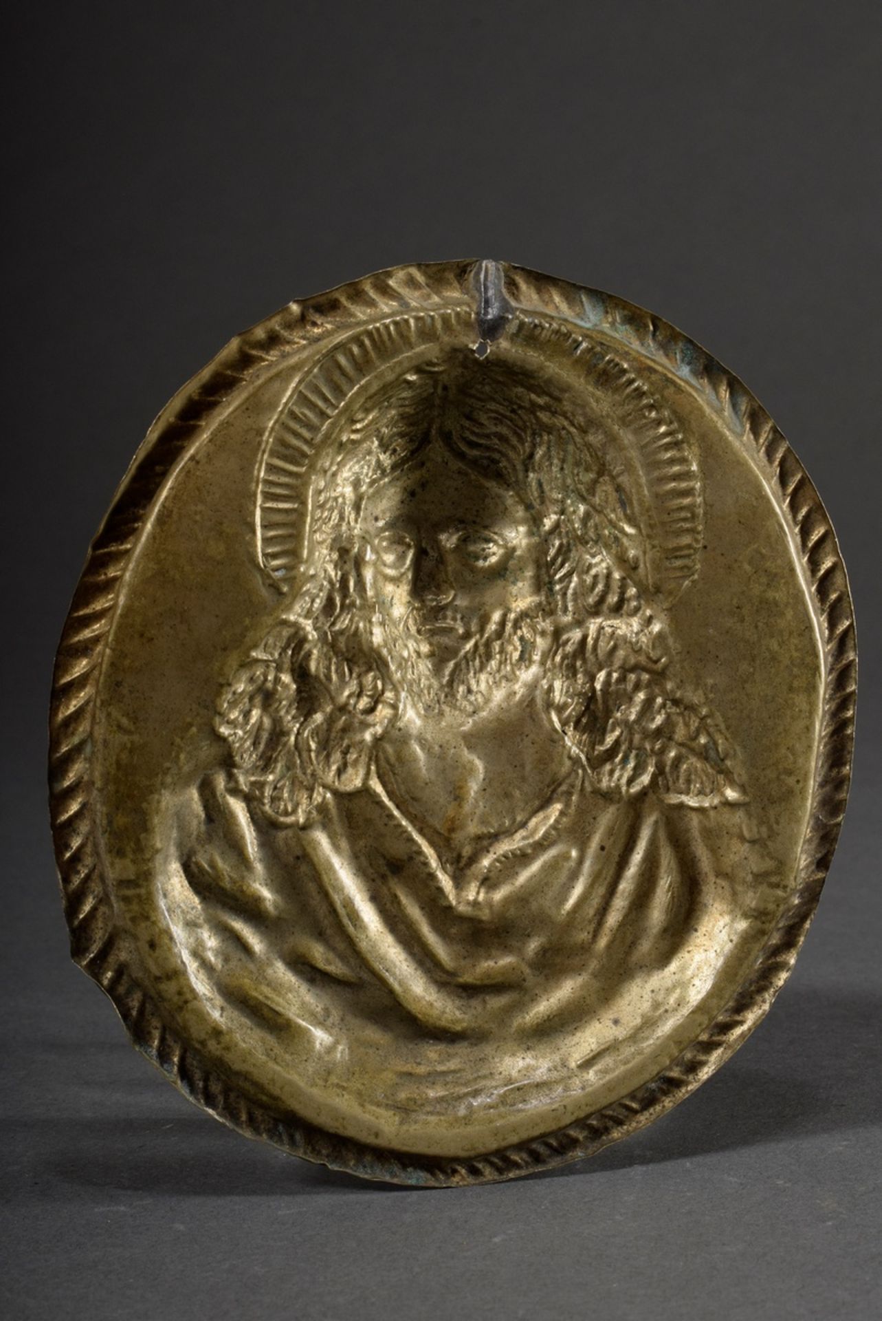 Oval drift work "Face of Christ", tinplate with remains of gilding, German 17th/18th century, 14,5x - Image 3 of 4