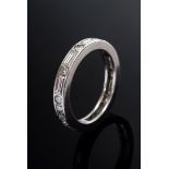 Feiner Platin 950 Memoire Ring mit Diamanten im Brillant- und Baguetteschliff (zus. ca. 1.50ct/VSI
