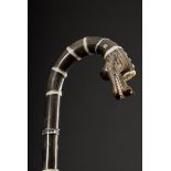 Südostasiatischer Gehstock mit geschnitztem "Drachenkopf", Horn mit Bein und Aluminium Scheiben, 20