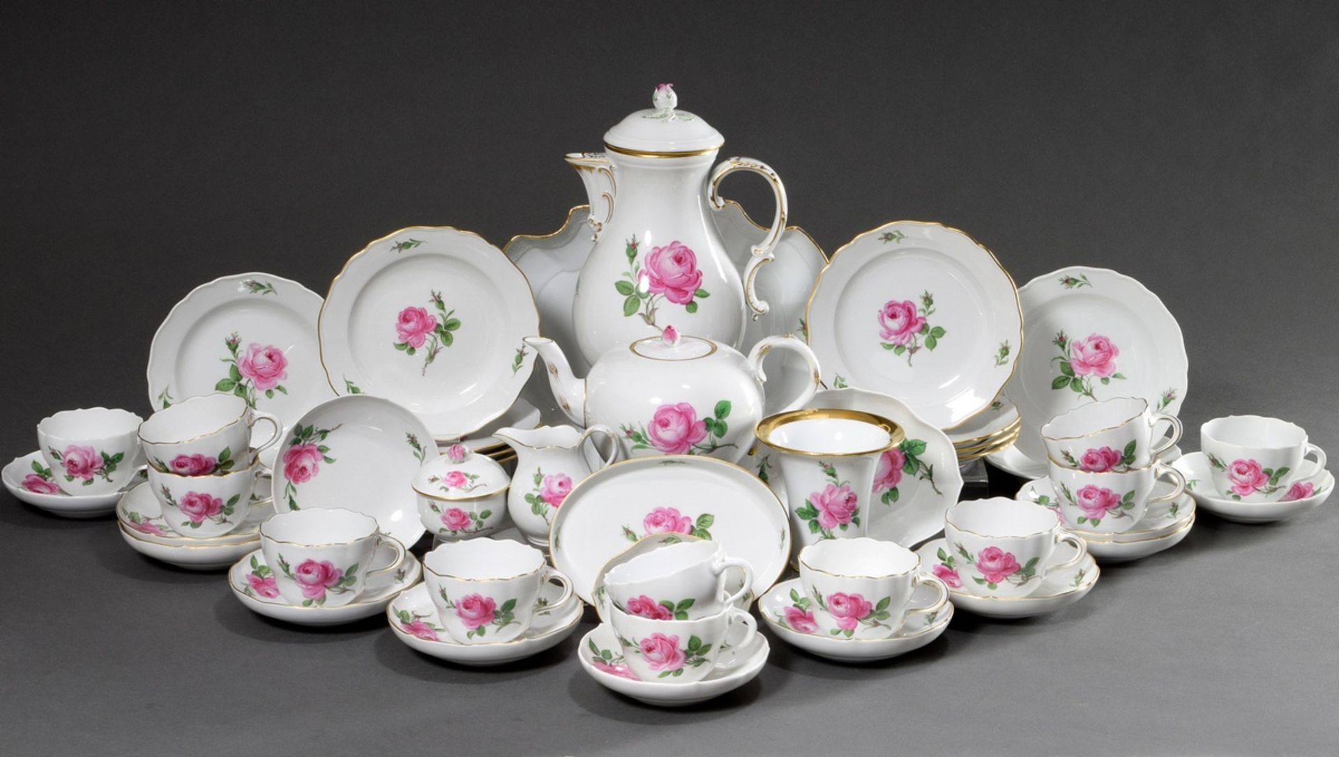 33 pieces Meissen coffee and tea service "Red Rose", consisting of: 1 coffee pot (h. 26cm, 2nd choi - Image 2 of 6